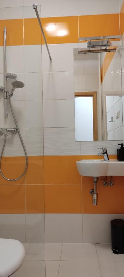 Be My Guest- Fontany Luxury Apartment Metro Wi-Fi Free Parking Zone Warsawa Bagian luar foto