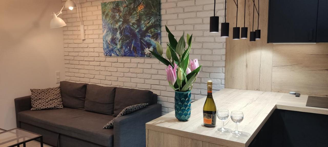 Be My Guest- Fontany Luxury Apartment Metro Wi-Fi Free Parking Zone Warsawa Bagian luar foto