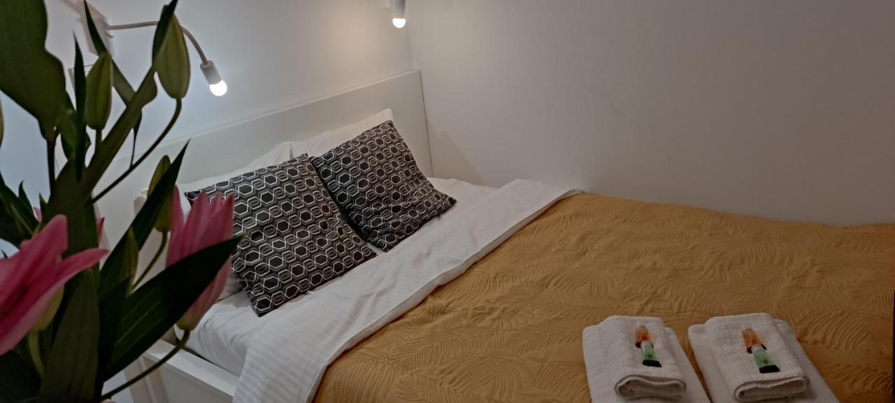 Be My Guest- Fontany Luxury Apartment Metro Wi-Fi Free Parking Zone Warsawa Bagian luar foto